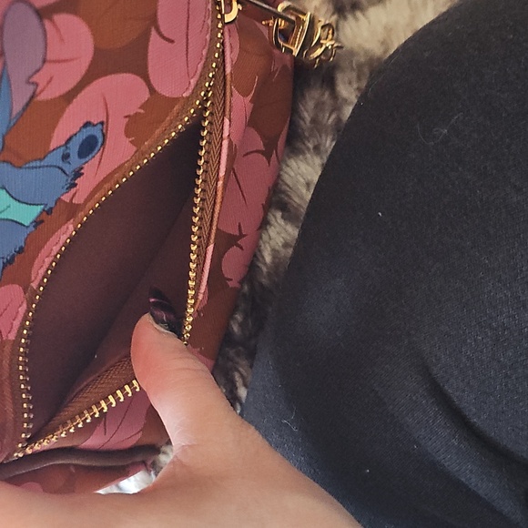 backpack - Picture 5 of 6